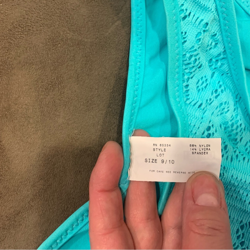 Victoria's Secret Turquoise Lace Bikini Bottom, new - Picture 2 of 3
